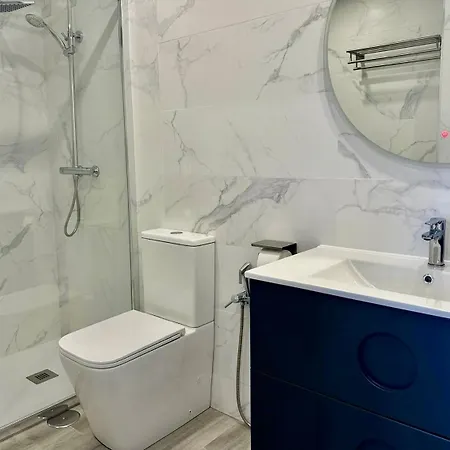 Charming Penthouse Next To Puerto Banus マルベーリャ